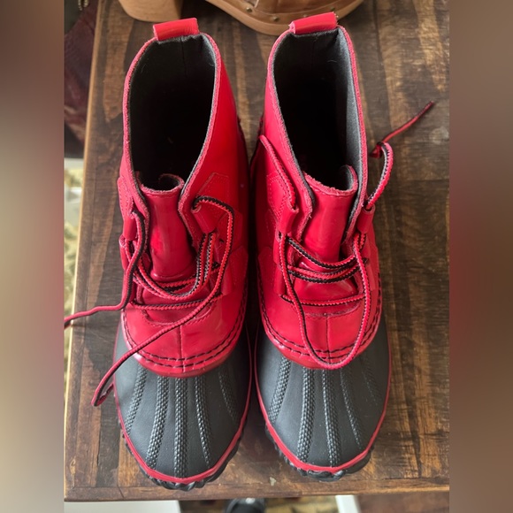 Sorel Shoes - Sorel red boots